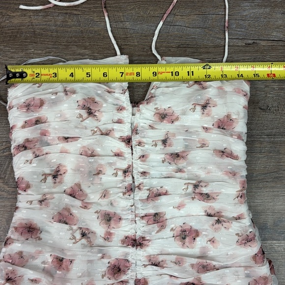 SOLD IN STORE NEW Lulu’s White Floral Print Ruched Mini Dress Size Small - Picture 8 of 11